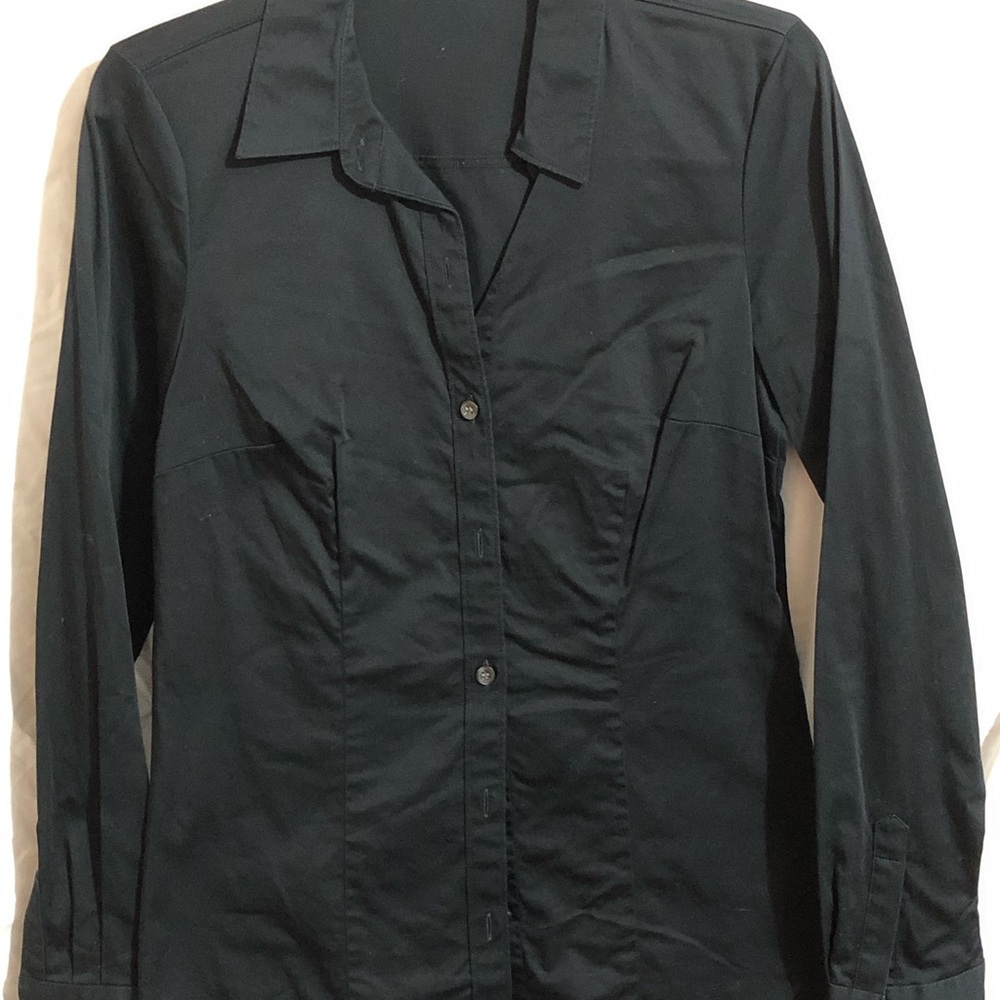 Black women’s limited Button-Up Shirt